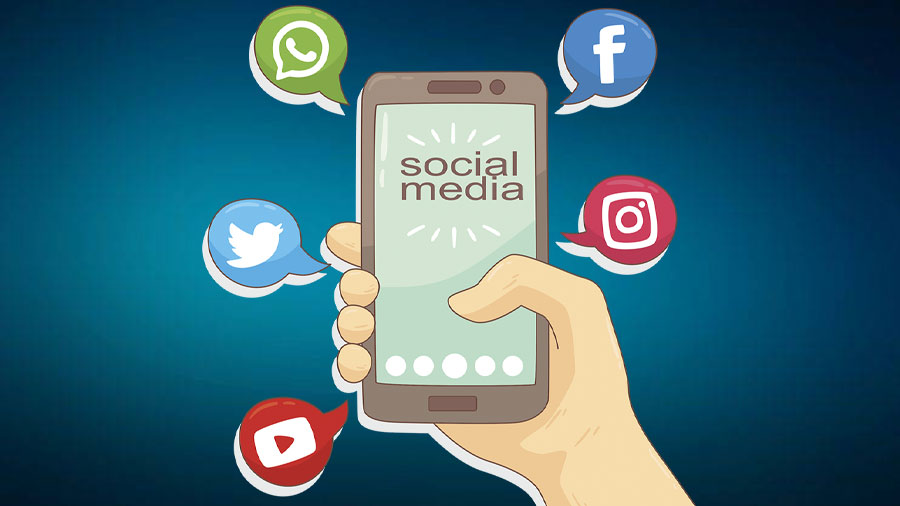 تقديم الاستشارات في وسائل التواصل الاجتماعي من أفضل طرق الربح من الانترنت للمبتدئين بدون رأس مال